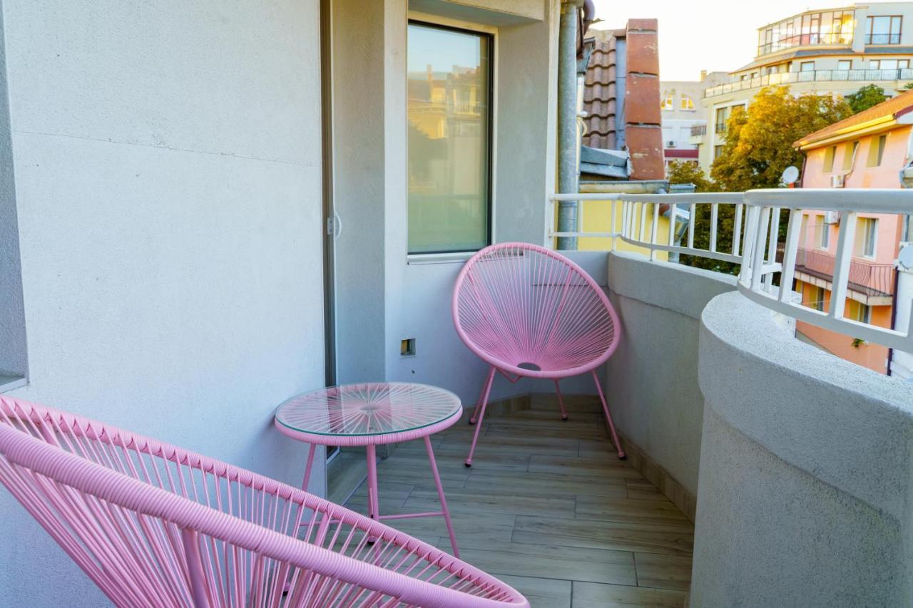 Centrally Located Apartment In Varna Exterior foto