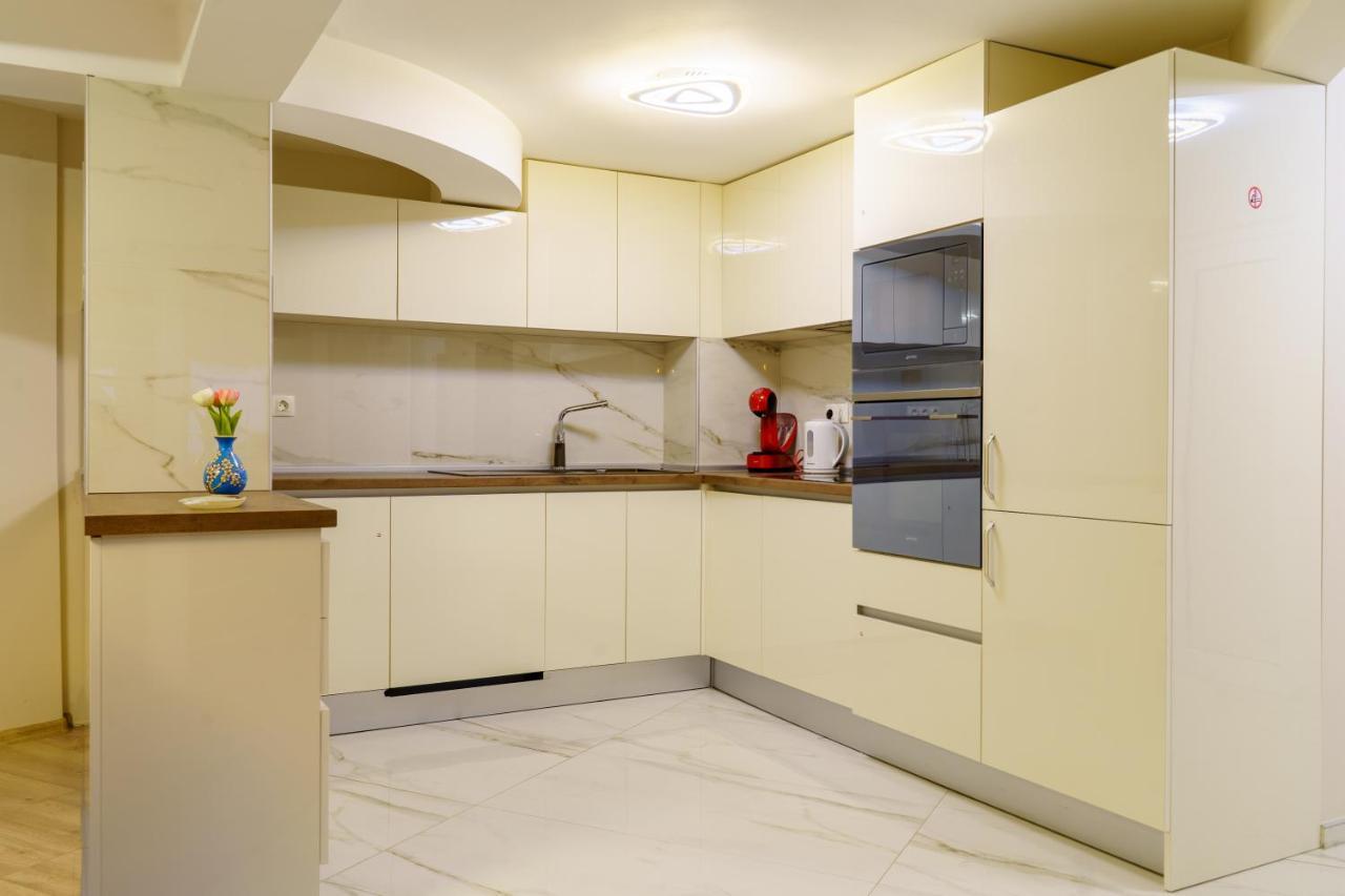 Centrally Located Apartment In Varna Exterior foto